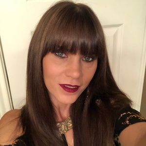 Meet your Posher, Christine